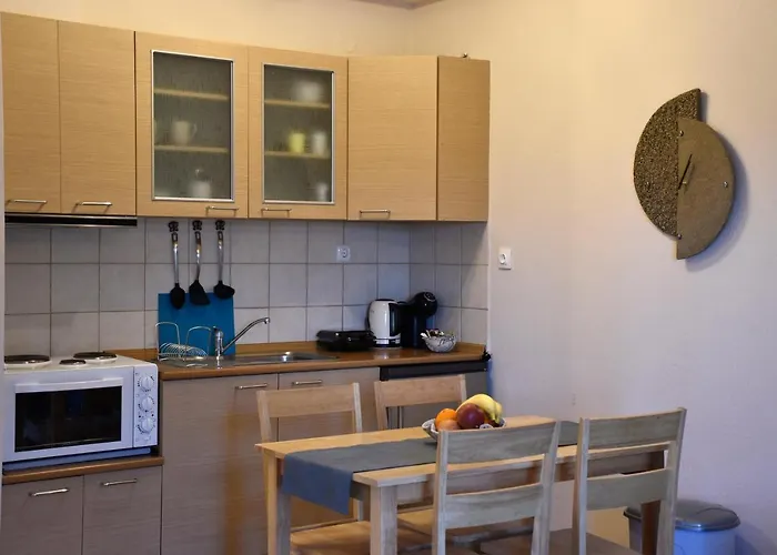 Arelia Apartment *